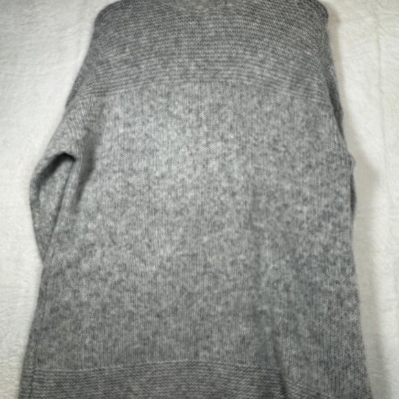 Nanette Lepore Sweater Womens Size Medium Grey Knit Turtleneck Cozy Yak - Picture 7 of 7
